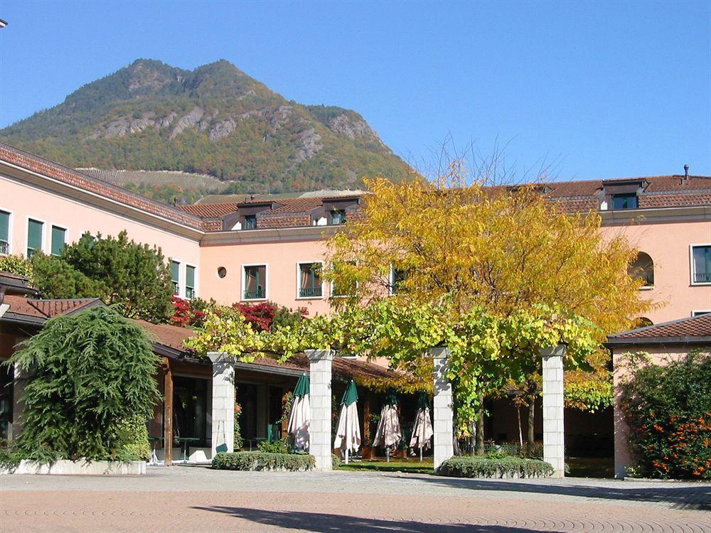 Hotel Des Vignes Saint-Leonard Exterior photo